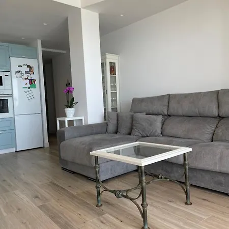 شقة Paseo Maritimo فوينخيرولا