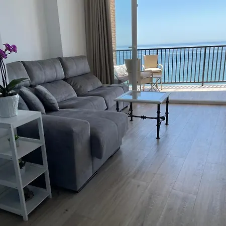 Paseo Maritimo דירה