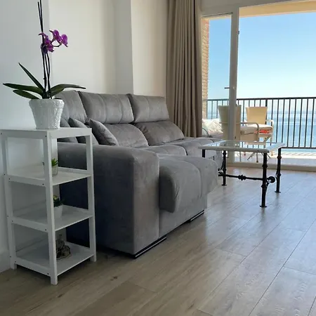 شقة Paseo Maritimo فوينخيرولا